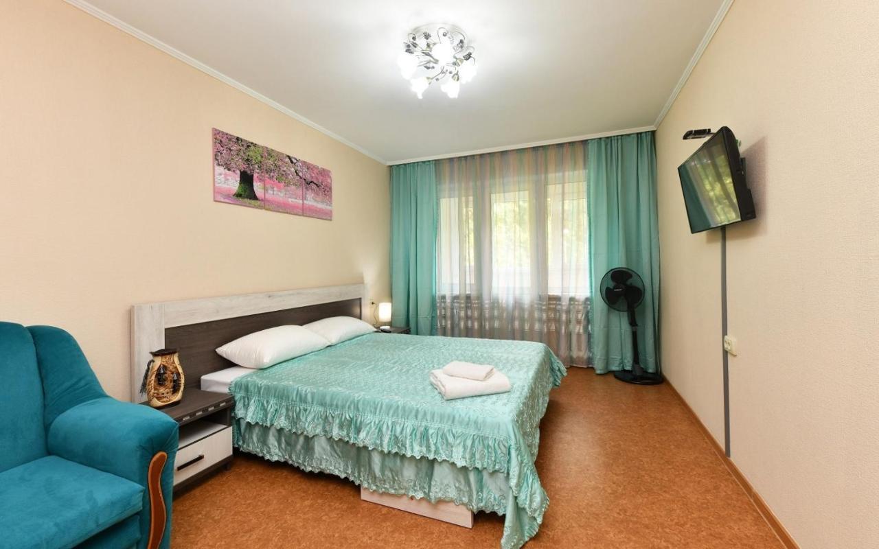Апартаменты 11-й микрорайон, 4 Алмати Екстер'єр фото